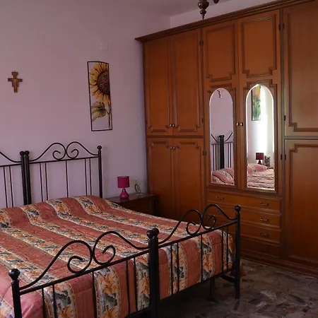 Il Giardino Del Gallo B&B 폴리뇨