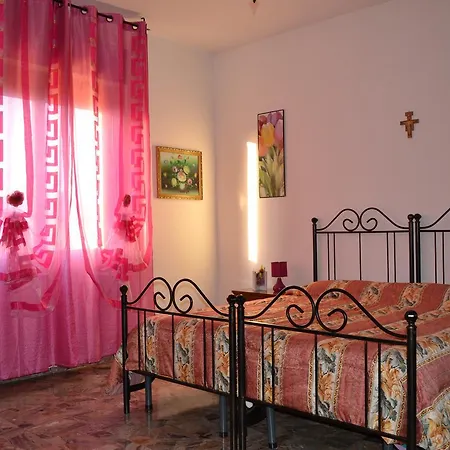 Il Giardino Del Gallo Bed and breakfast Foligno